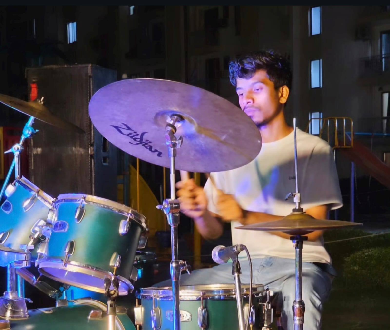Kerobin Kujur - Professional Musician