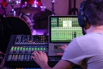 Digital Sound Technician for sound and mixer - Professional Musician