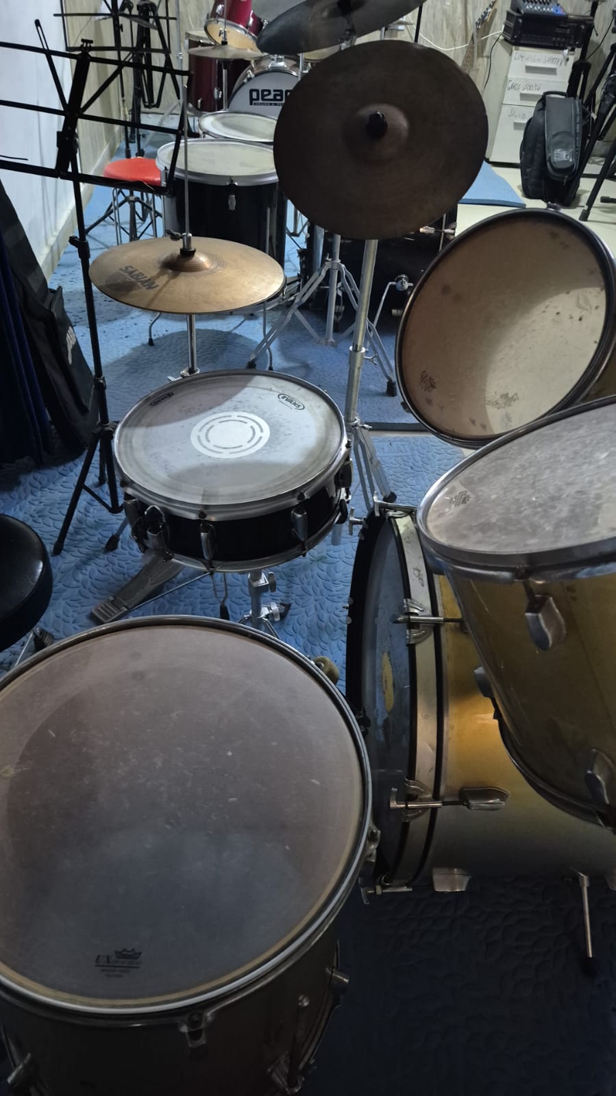 Magnum Acoustic Drums set 7 pcs Alternate View